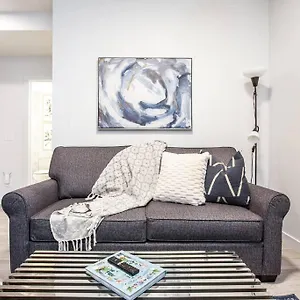*new* Modern King Bed! Netflix! Sleeps 4! Edmonton